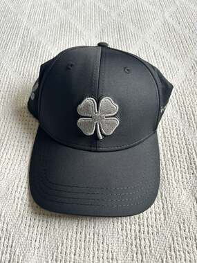 Black Clover Live Lucky Fitted Golf Hat Cap Black Silver Clover Mens Size L/XL